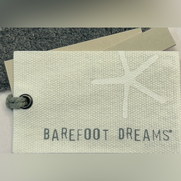 NWT Barefoot Dreams CozyChic Lite Confetti Beanie in Smokey Green-Fog Gray, OS - Picture 4 of 7